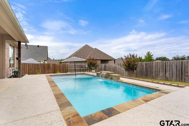 7289 Rolling Acres Pl, Tyler, TX 75707