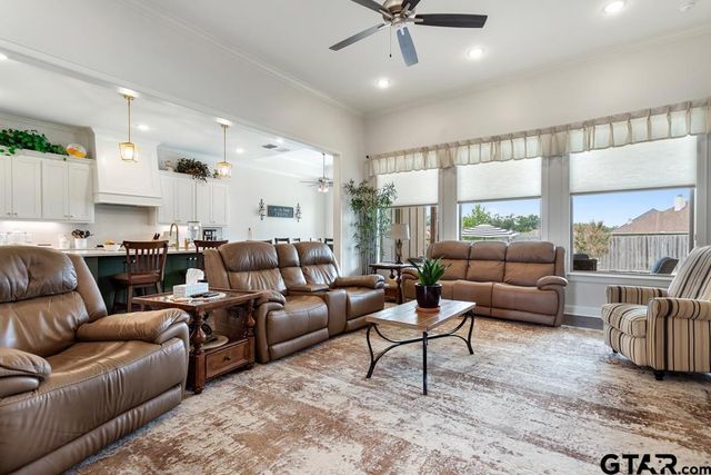 7289 Rolling Acres Pl, Tyler, TX 75707