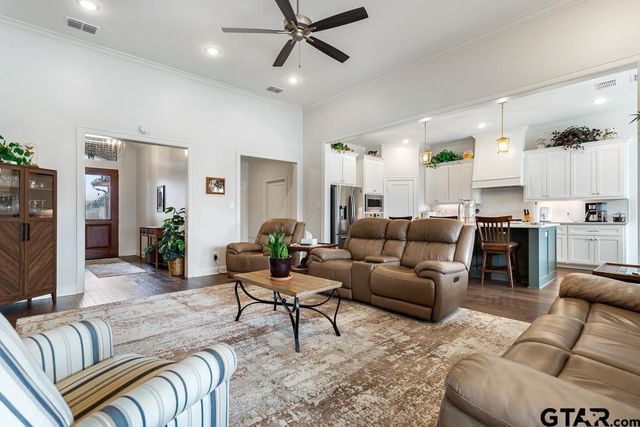 7289 Rolling Acres Pl, Tyler, TX 75707