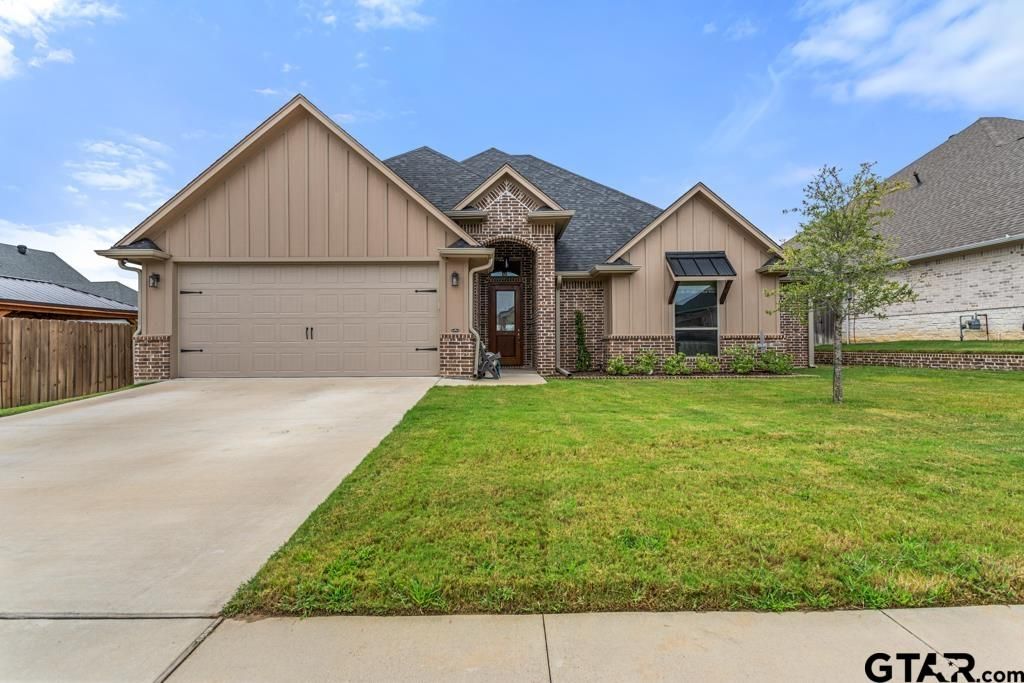 7289 Rolling Acres Pl, Tyler, TX 75707