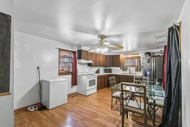 402 E Maple Street, Horicon, WI 53032