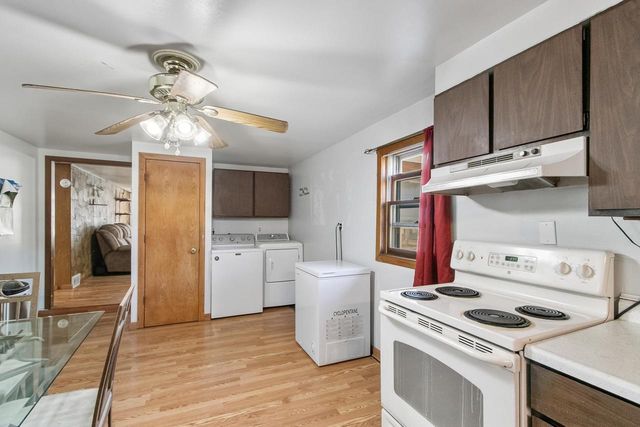 402 E Maple Street, Horicon, WI 53032