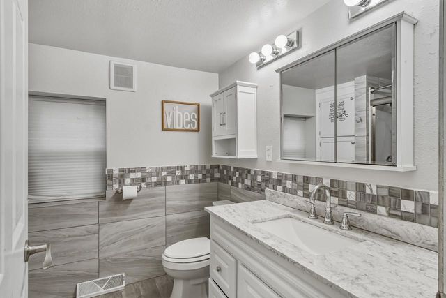 402 E Maple Street, Horicon, WI 53032