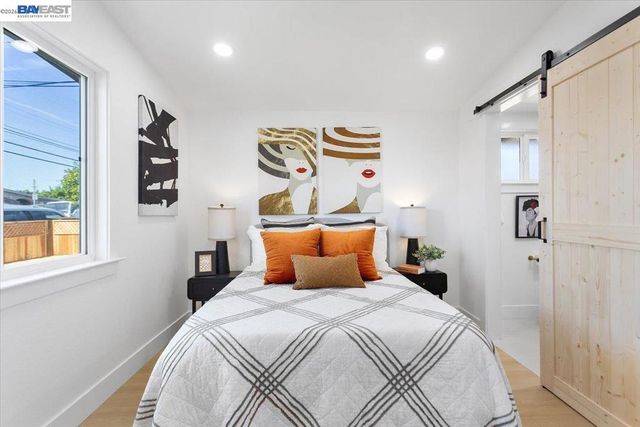 27828 Mandarin Ave, Hayward, CA 94544