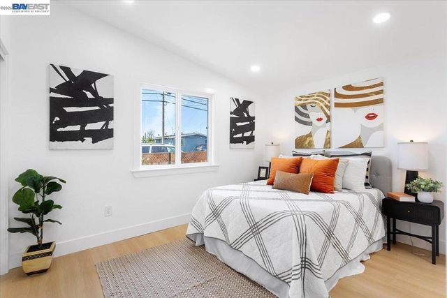 27828 Mandarin Ave, Hayward, CA 94544