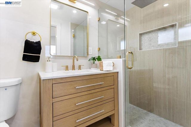 27828 Mandarin Ave, Hayward, CA 94544