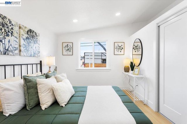 27828 Mandarin Ave, Hayward, CA 94544