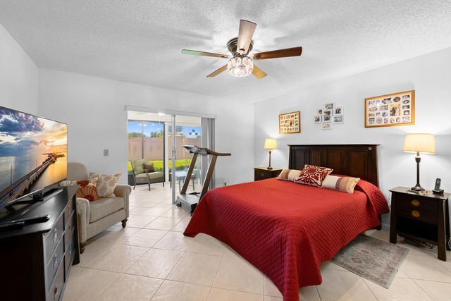 8236 Summerbreeze Lane, Boca Raton, FL 33496