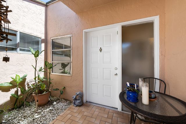 8236 Summerbreeze Lane, Boca Raton, FL 33496