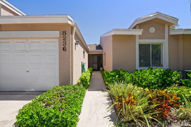 8236 Summerbreeze Lane, Boca Raton, FL 33496