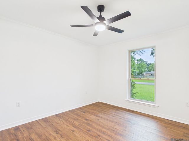 115 Green Gable Rd, Donaldsonville, LA 70346