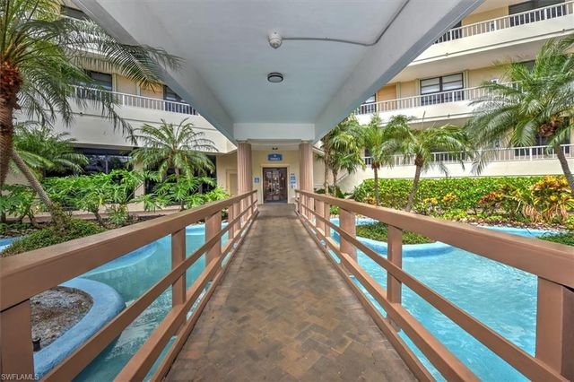 380 Seaview CT 1404, Marco Island, FL 34145