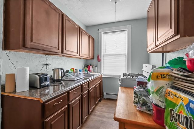 35 Sterling Avenue, Providence, RI 02909