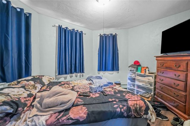 35 Sterling Avenue, Providence, RI 02909