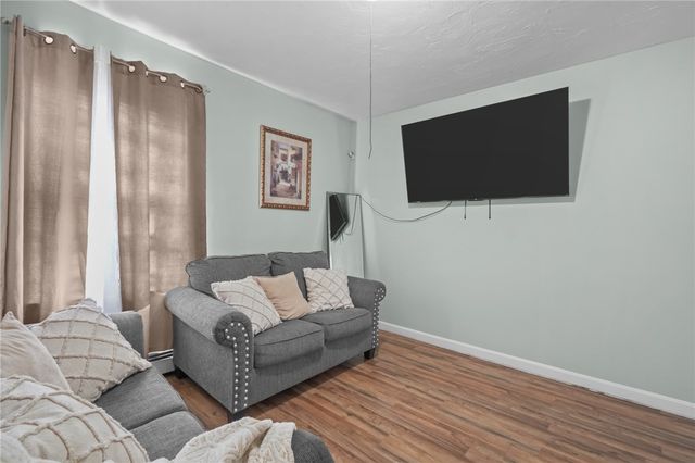 35 Sterling Avenue, Providence, RI 02909