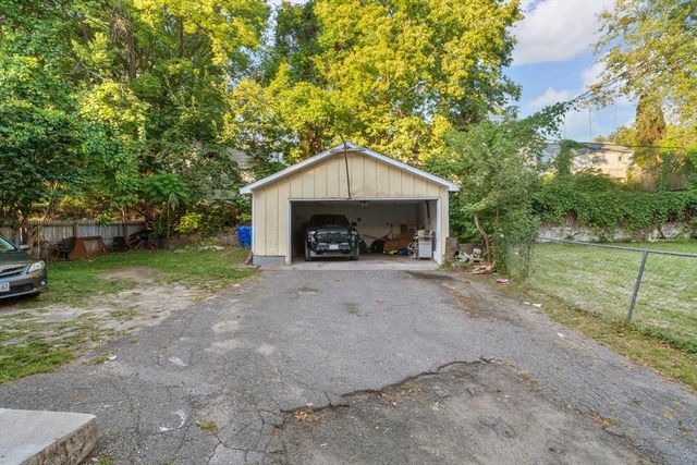 195-197 Massasoit Avenue, Springfield, MA 01107