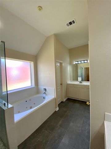 8310 Diamond Way Court, Pearland, TX 77584