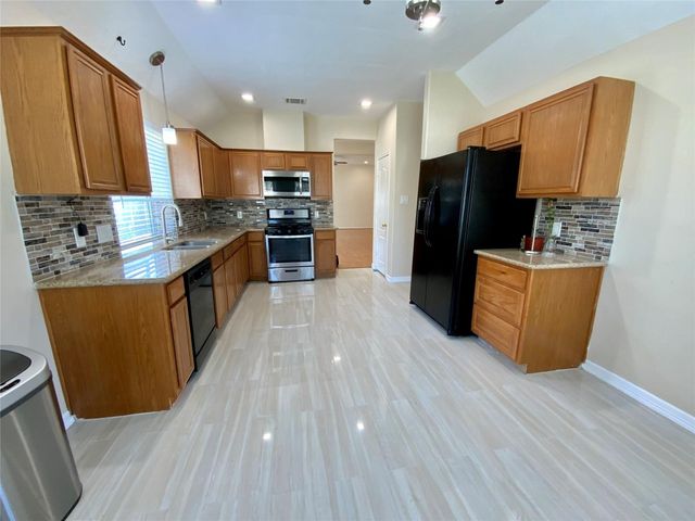 8310 Diamond Way Court, Pearland, TX 77584