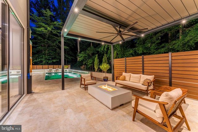 7841 OLD DOMINION DR, Mclean, VA 22102
