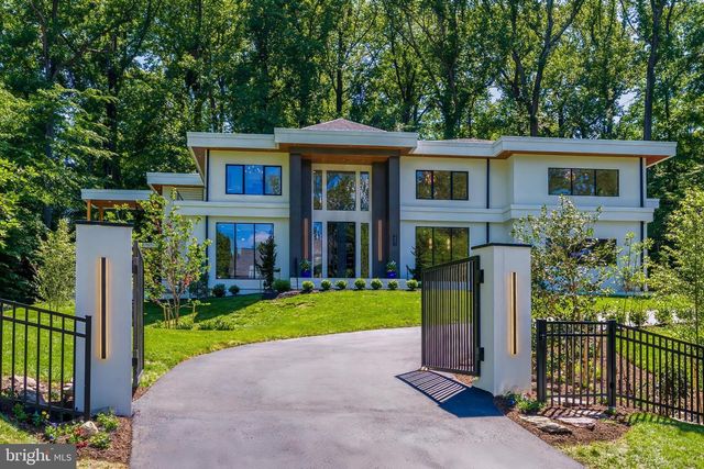 7841 OLD DOMINION DR, Mclean, VA 22102