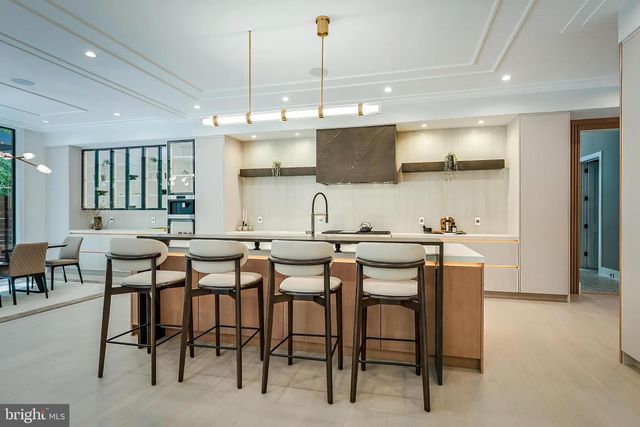 7841 OLD DOMINION DR, Mclean, VA 22102