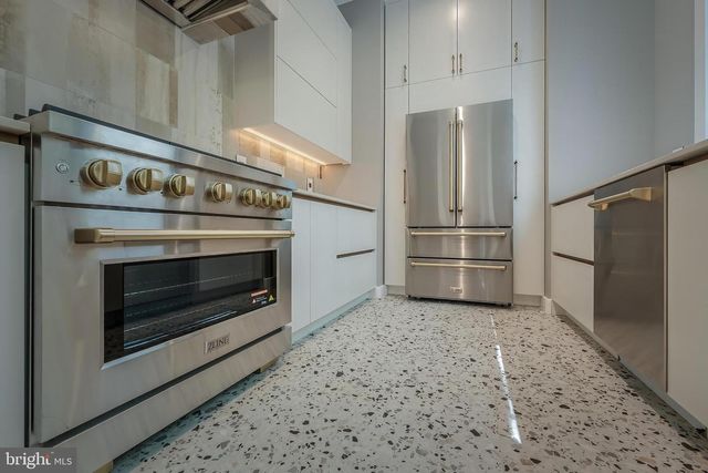 7841 OLD DOMINION DR, Mclean, VA 22102