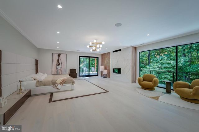 7841 OLD DOMINION DR, Mclean, VA 22102