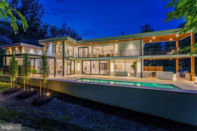 7841 OLD DOMINION DR, Mclean, VA 22102