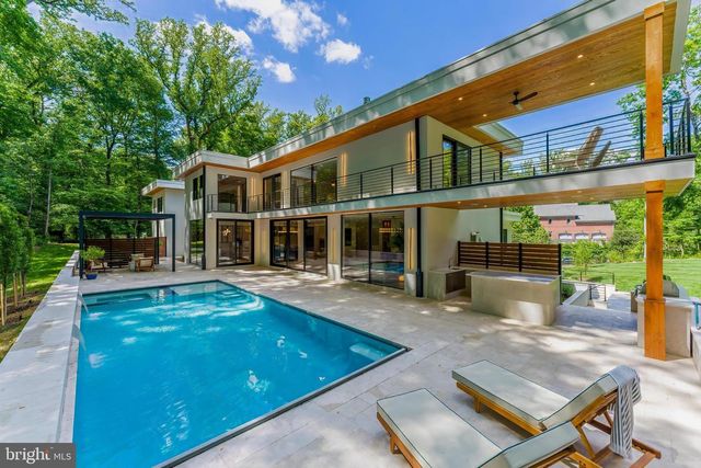 7841 OLD DOMINION DR, Mclean, VA 22102
