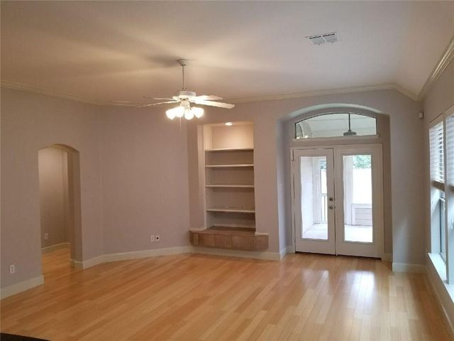 2821 Vacherie Lane, Dallas, TX 75227