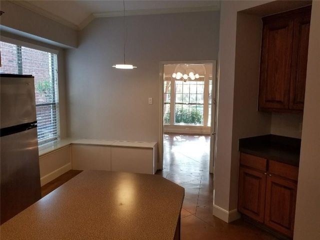 2821 Vacherie Lane, Dallas, TX 75227