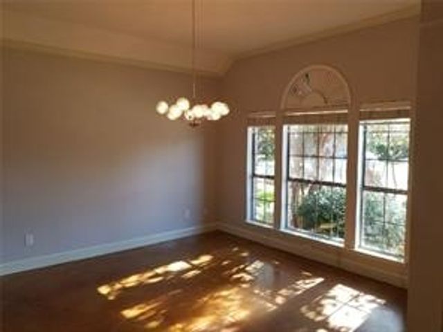 2821 Vacherie Lane, Dallas, TX 75227
