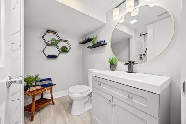 21 E 140th Court, Riverdale, IL 60827