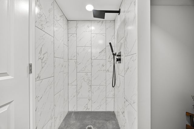 21 E 140th Court, Riverdale, IL 60827