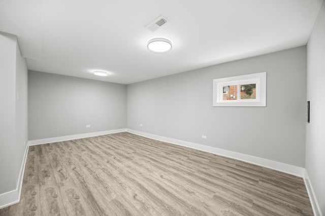 21 E 140th Court, Riverdale, IL 60827