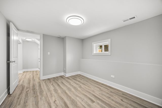 21 E 140th Court, Riverdale, IL 60827