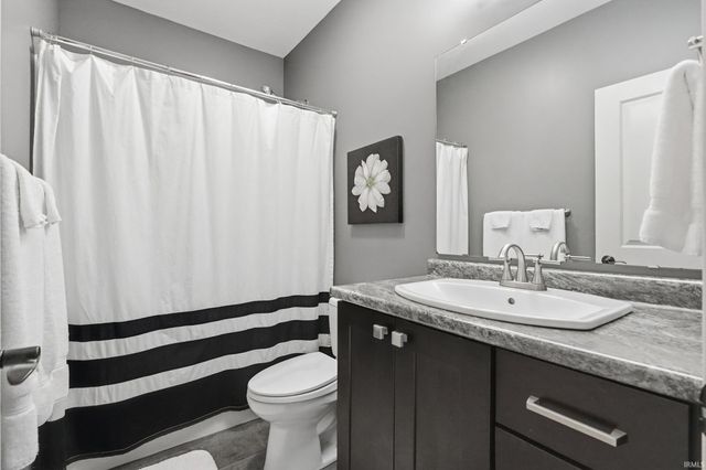 11114 Barletta Cove, Roanoke, IN 46783