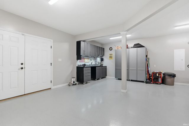 11114 Barletta Cove, Roanoke, IN 46783