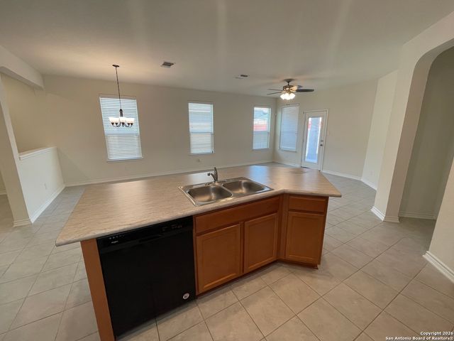 3318 Putnam Fields, Converse, TX 78109