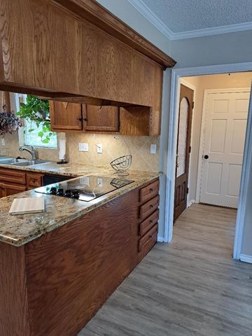 10506 Moorcreek, Houston, TX 77070