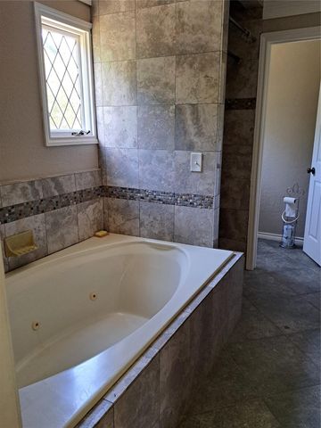 10506 Moorcreek, Houston, TX 77070