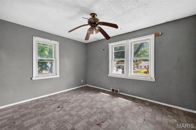 6121 Jefferson Avenue, St Louis, MO 63134