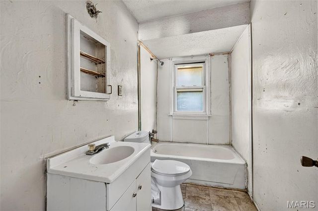 6121 Jefferson Avenue, St Louis, MO 63134
