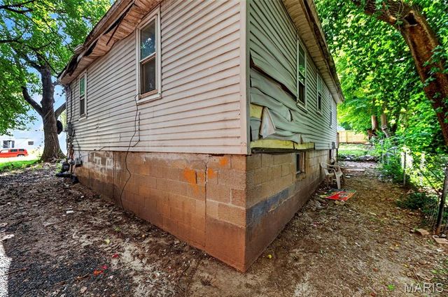 6121 Jefferson Avenue, St Louis, MO 63134