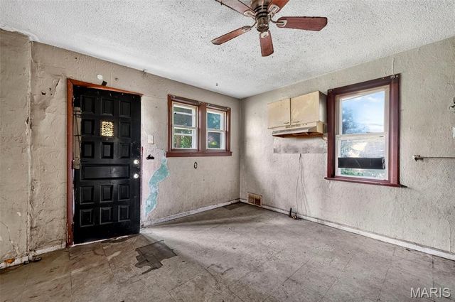 6121 Jefferson Avenue, St Louis, MO 63134