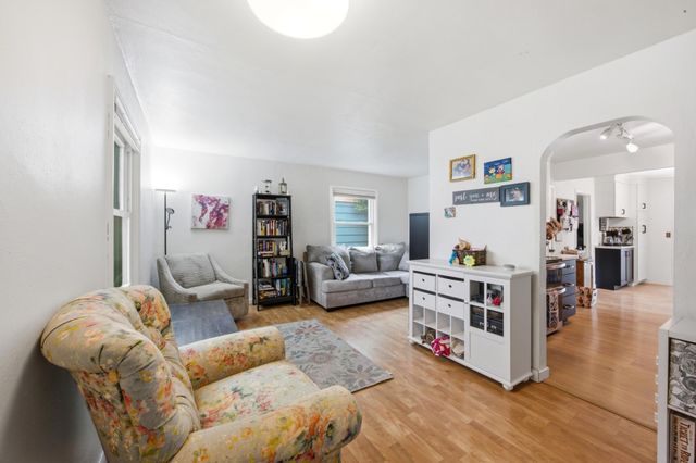 1614 9th Street N, Fargo, ND 58102