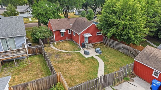 1614 9th Street N, Fargo, ND 58102