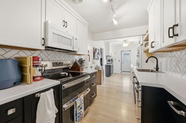 1614 9th Street N, Fargo, ND 58102