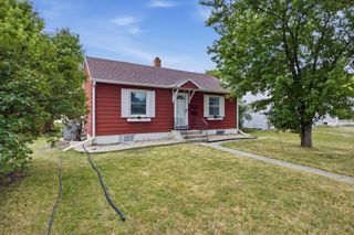 1614 9th Street N, Fargo, ND 58102