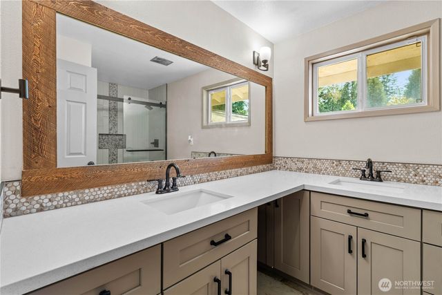 152 Madrona Drive NW, Gig Harbor, WA 98335